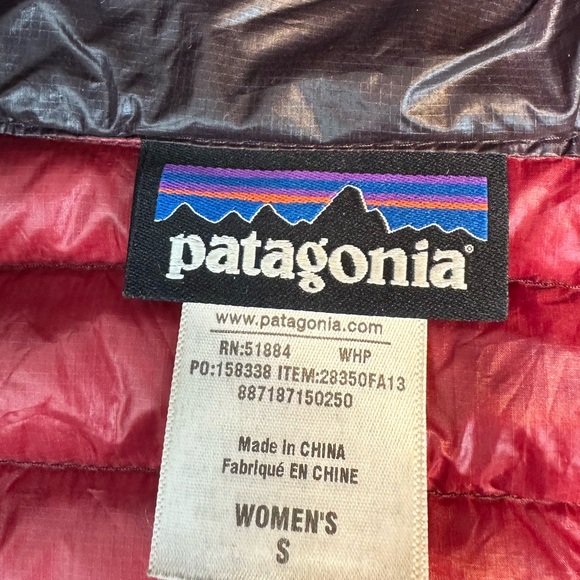 Patagonia Women’s Ultra lightweight Fiona Parka in Dark Ruby Size: S - Picture 13 of 16